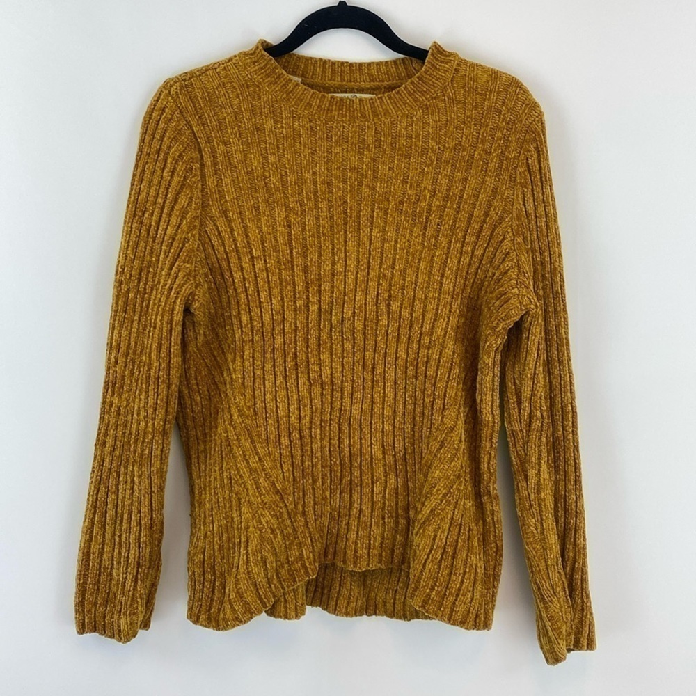 Soft Ribbed Knit Long Sleeve Sweater
